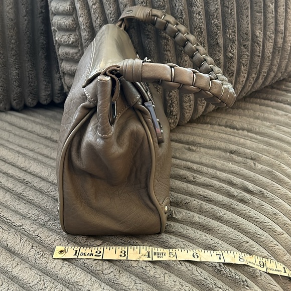 BCBGMaxAzria Gray Shoulder Bag Handbag Braided Handle Cool Turn-Lock Feature - Picture 8 of 17